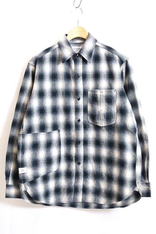 SASSAFRAS / Diggin Shirt - White/Black